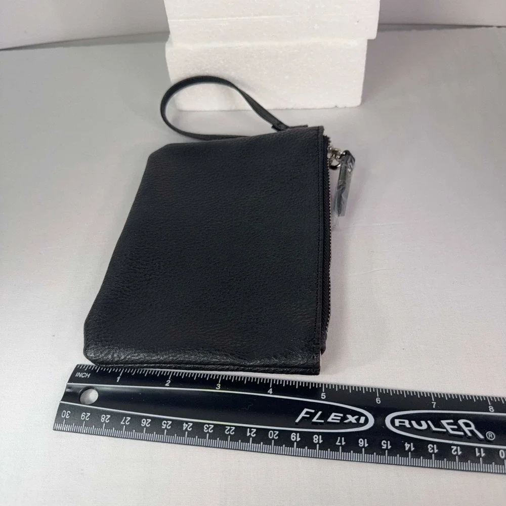 Steve Madden Black Zipper Wristlet New Without Tags!